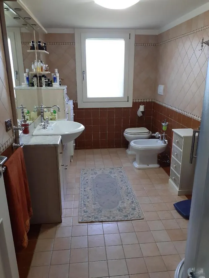 Δωμάτια σε οικογενειακή κατοικία Villa Elena Salzano Ιταλία